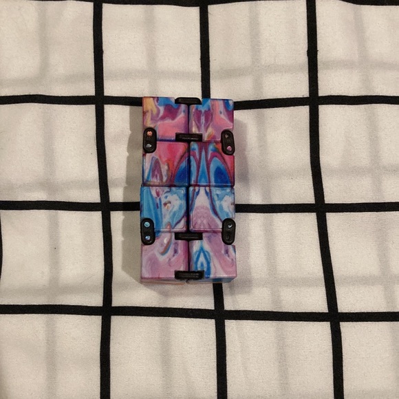 Random fidget bundle - Picture 3 of 7